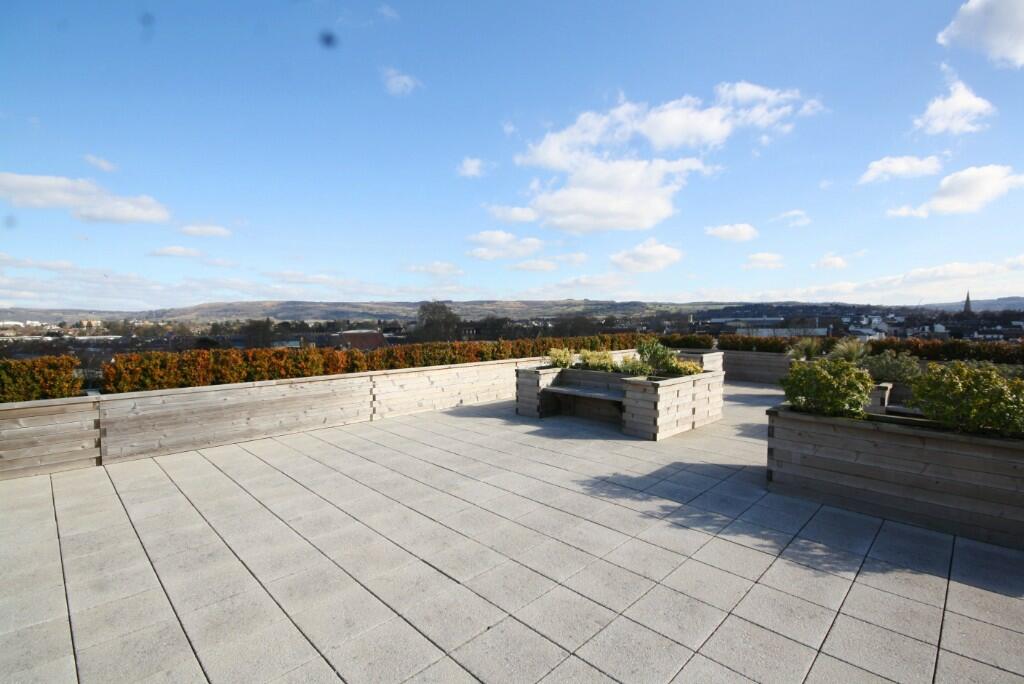 Comm. Roof Terrace 
