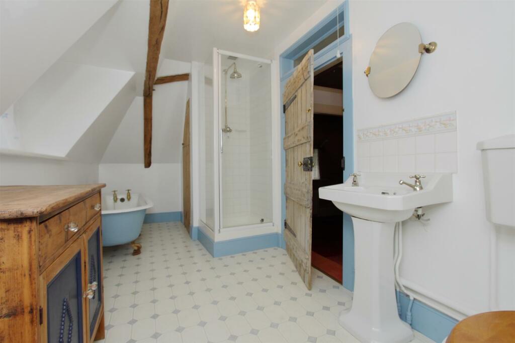 molesey cottage PH124.JPG