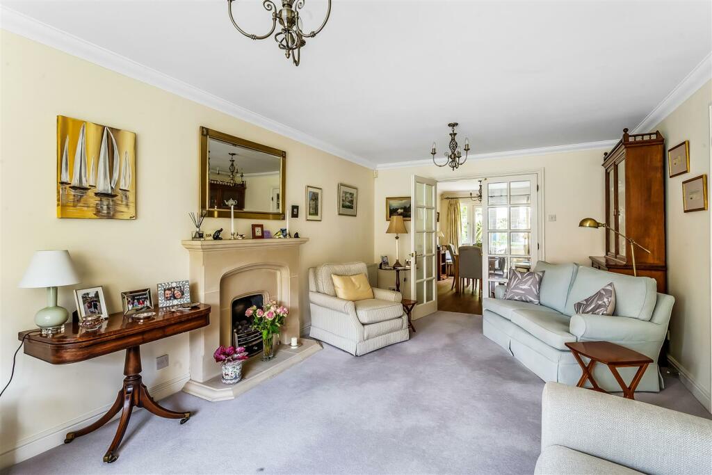 2-Langwood-Close-23.jpg