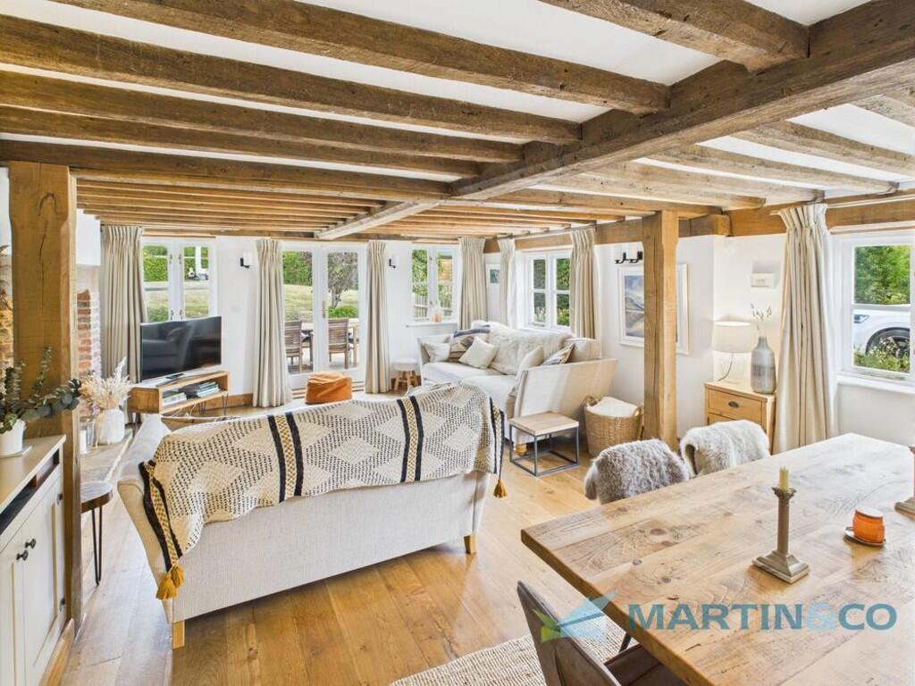 CAM02145G0-PR0073...