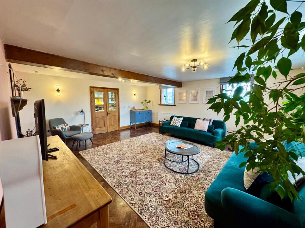 PHOTO-2025-09-05-07-36-53 (21).jpg