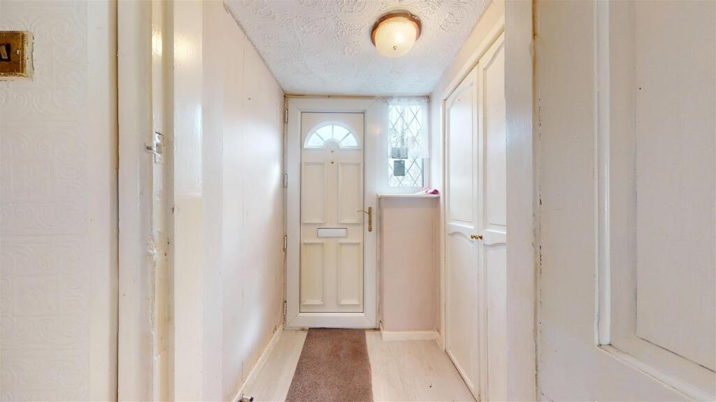 Poynter Street Porch