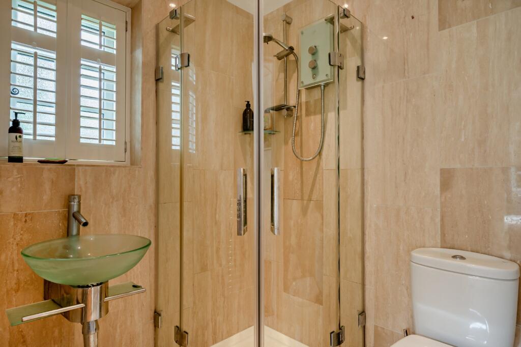 Ensuite Bathroom