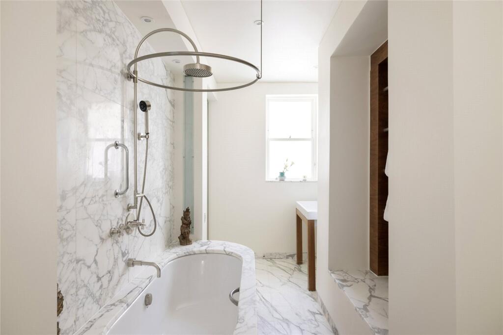 Principal Ensuite