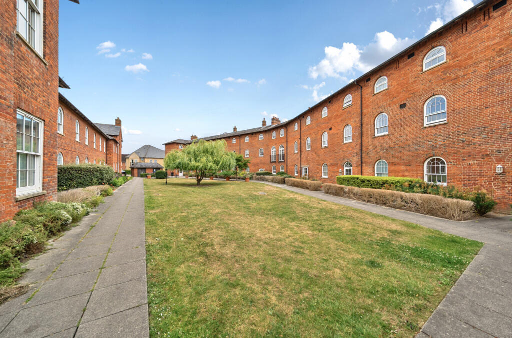 1311494-5-685930c...