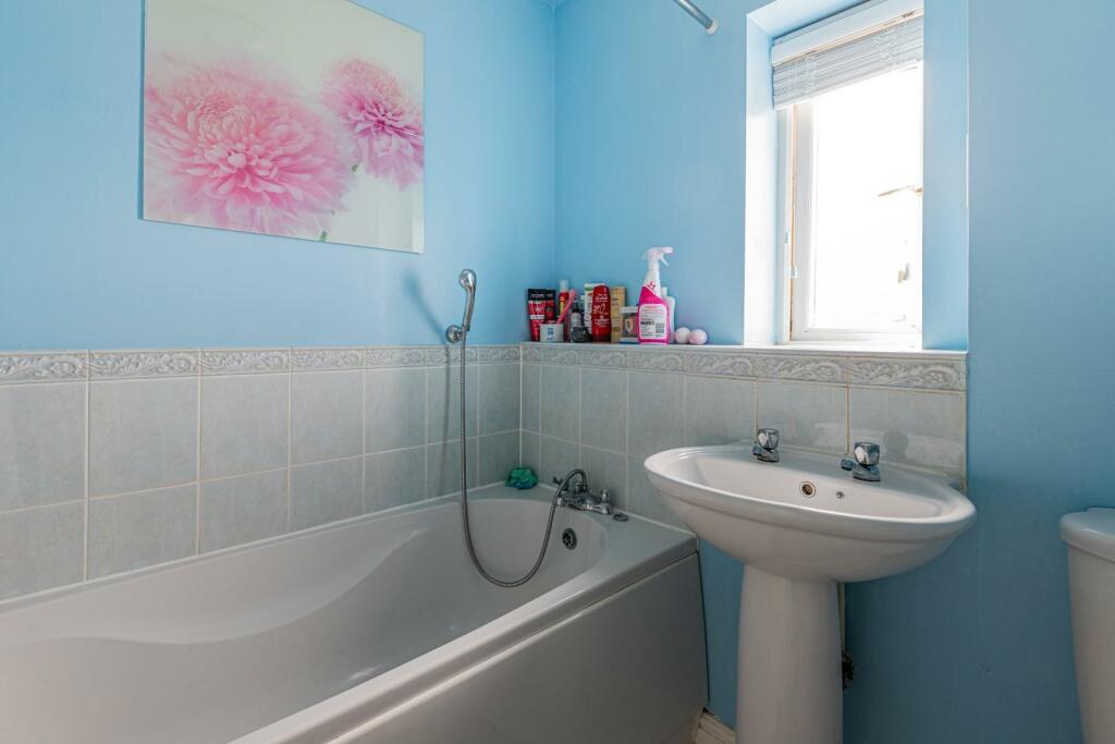 Ragnall Close 4-9.jpg