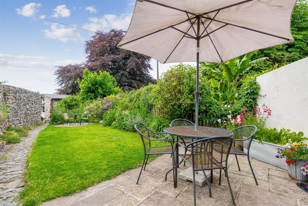 A02 - 2 Lutton Cottages South Brent - 250701.jpg
