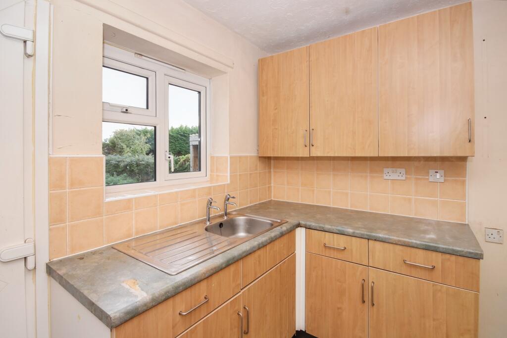 13 Pingle Bank, Holme, Peterborough, Cambridgeshire, PE7 3PJ