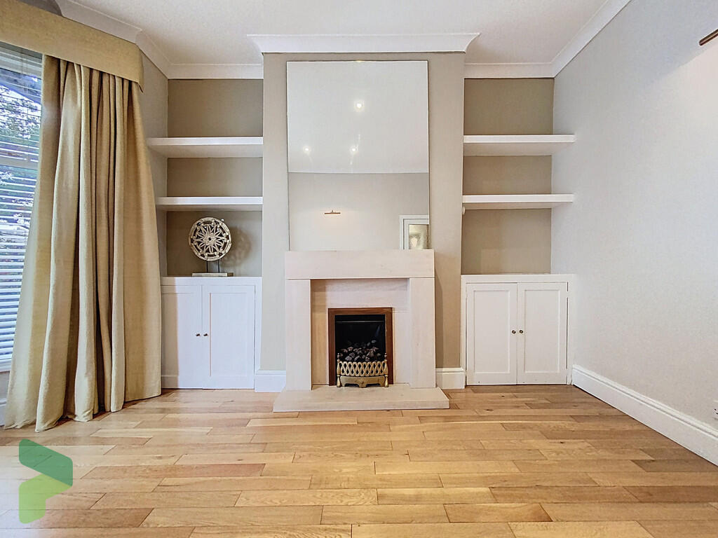 Sitting Room Feat...