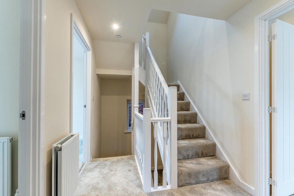 3 Chateau Mews 01...