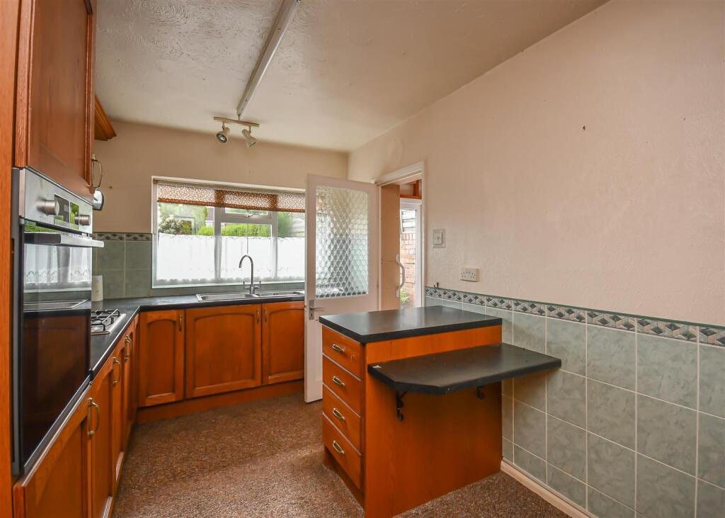 33 Springhill Lane-Kitchen.jpg