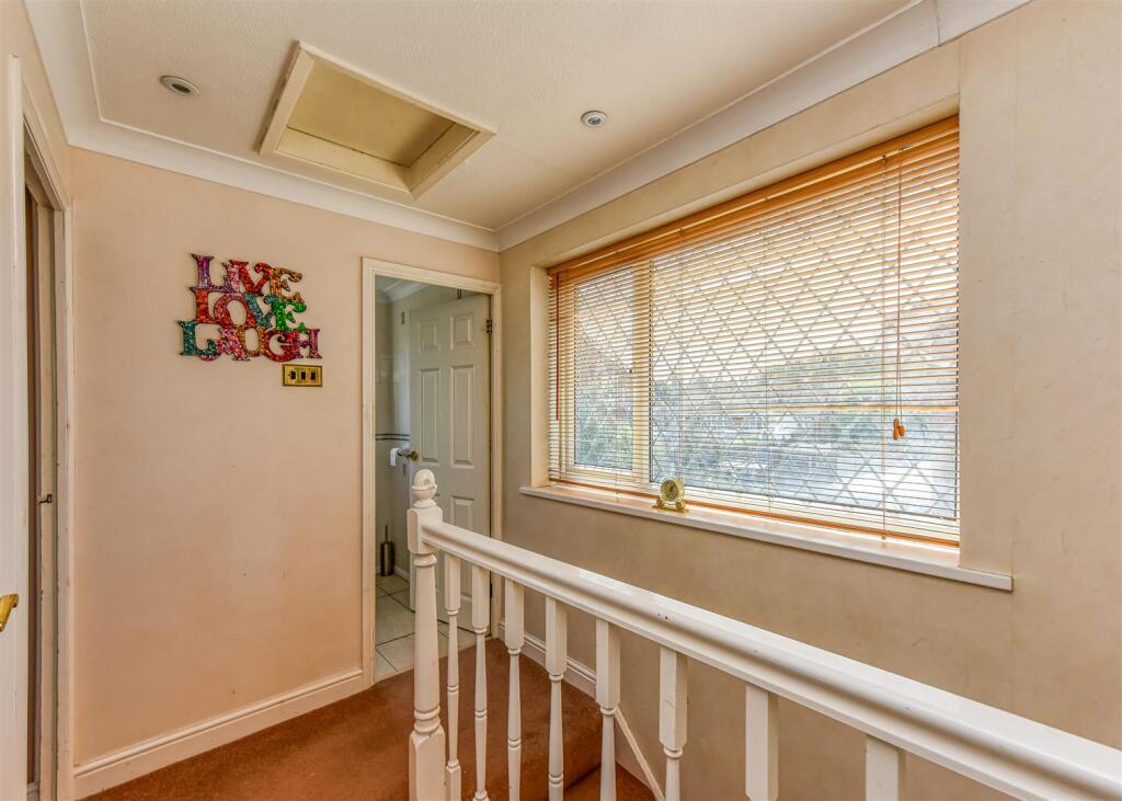 20 Wombourne Road-Landing.jpg