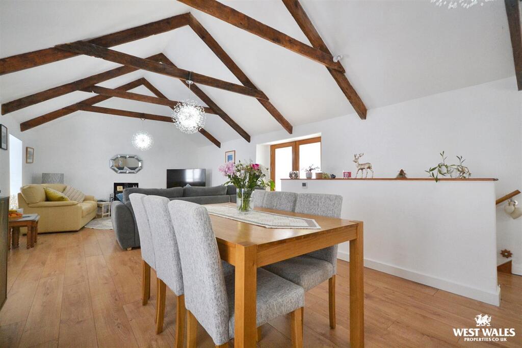 Living / Dining room