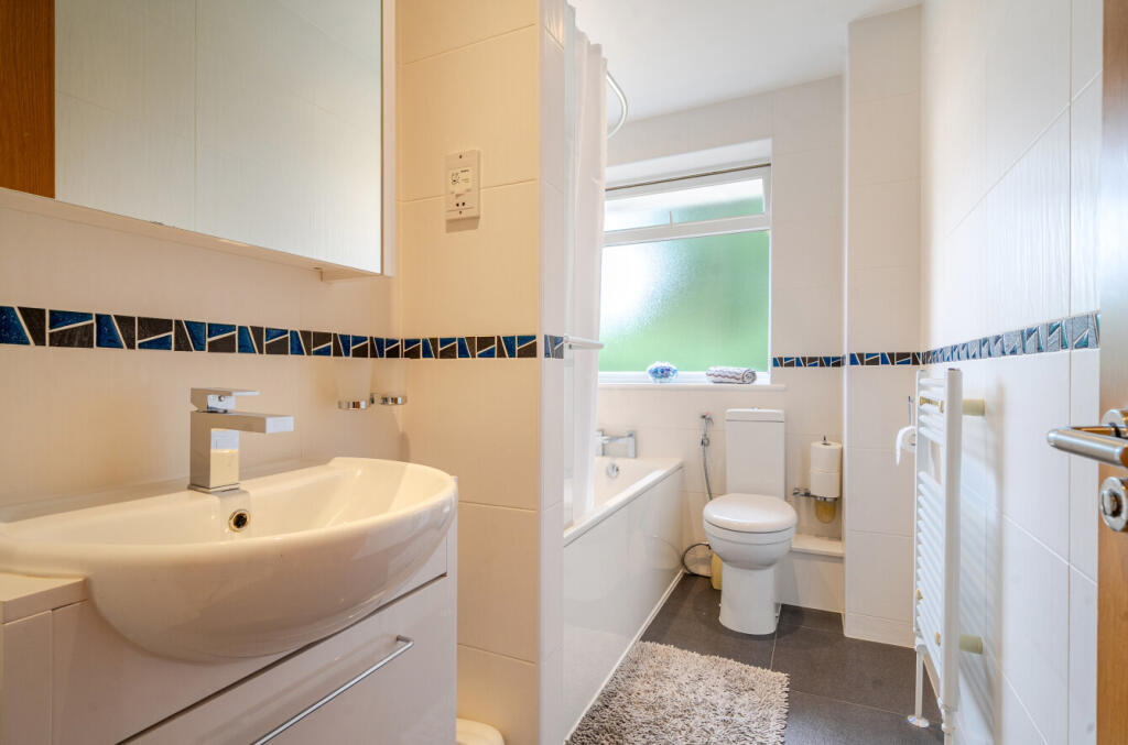 1318508-21-686544...