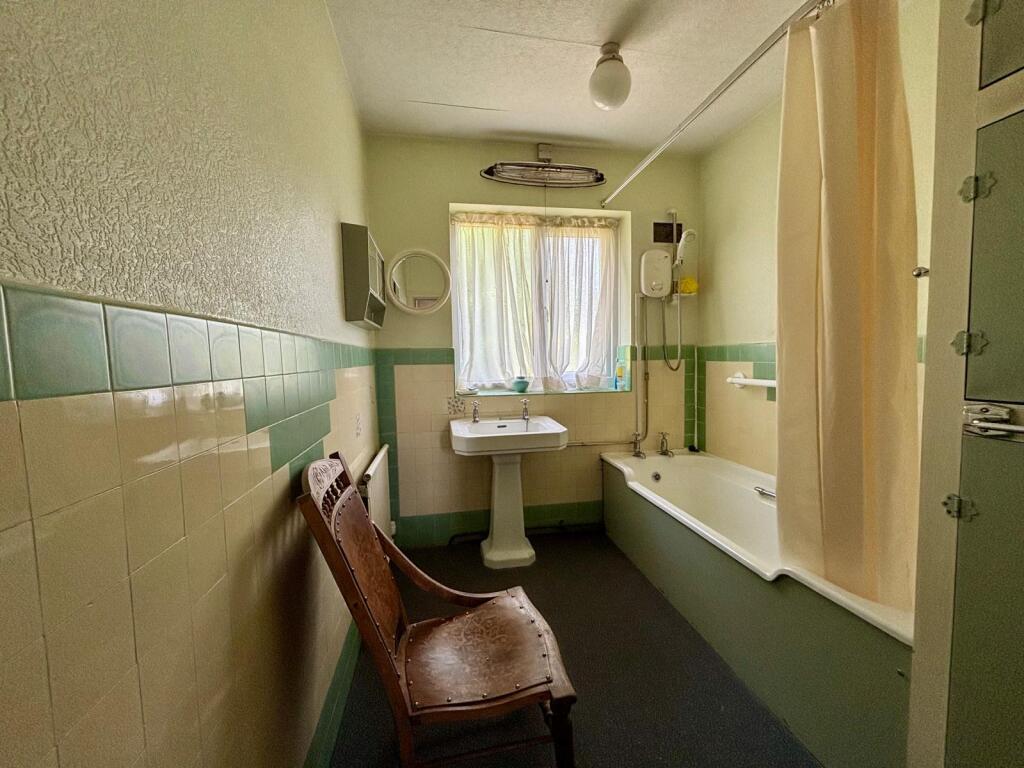 WhatsApp Image 2025-05-23 at 16.20.18 (9).jpeg