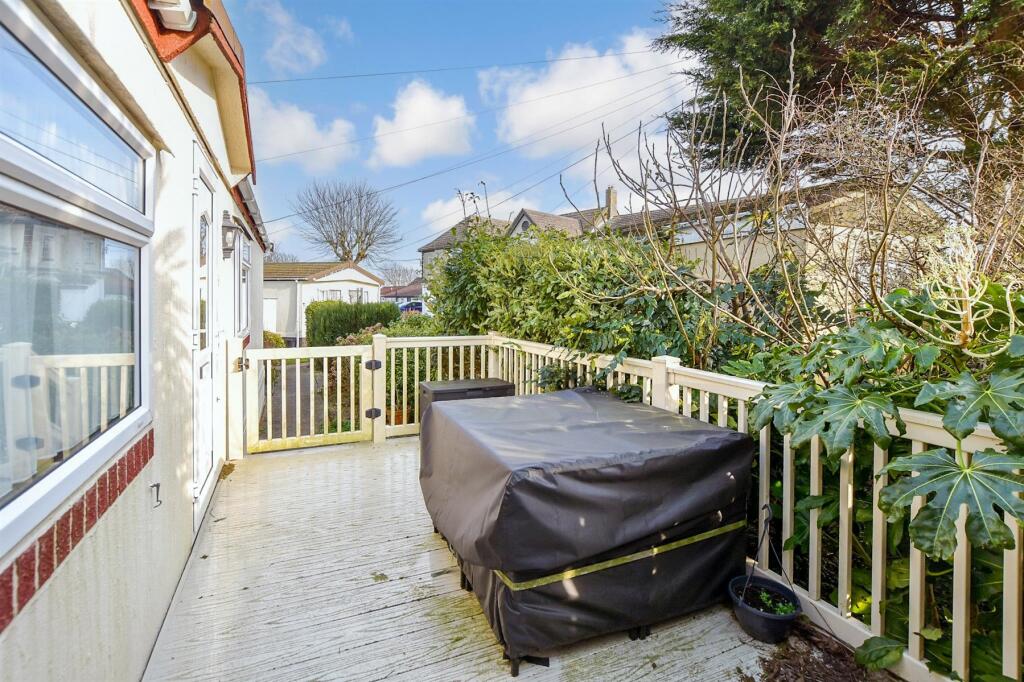 Patio / Decking