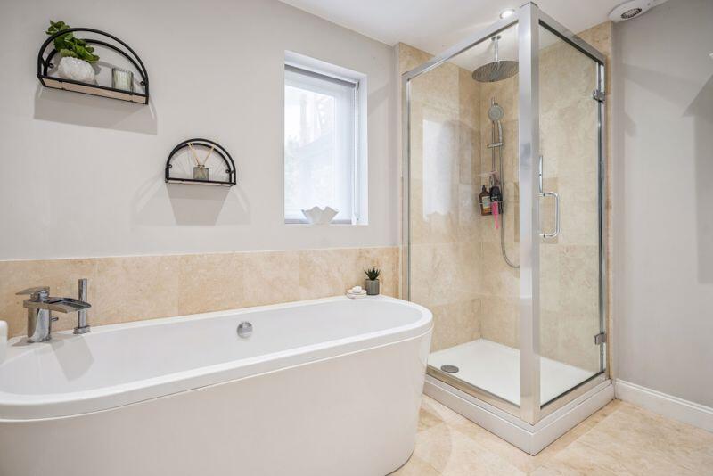 Main bathroom