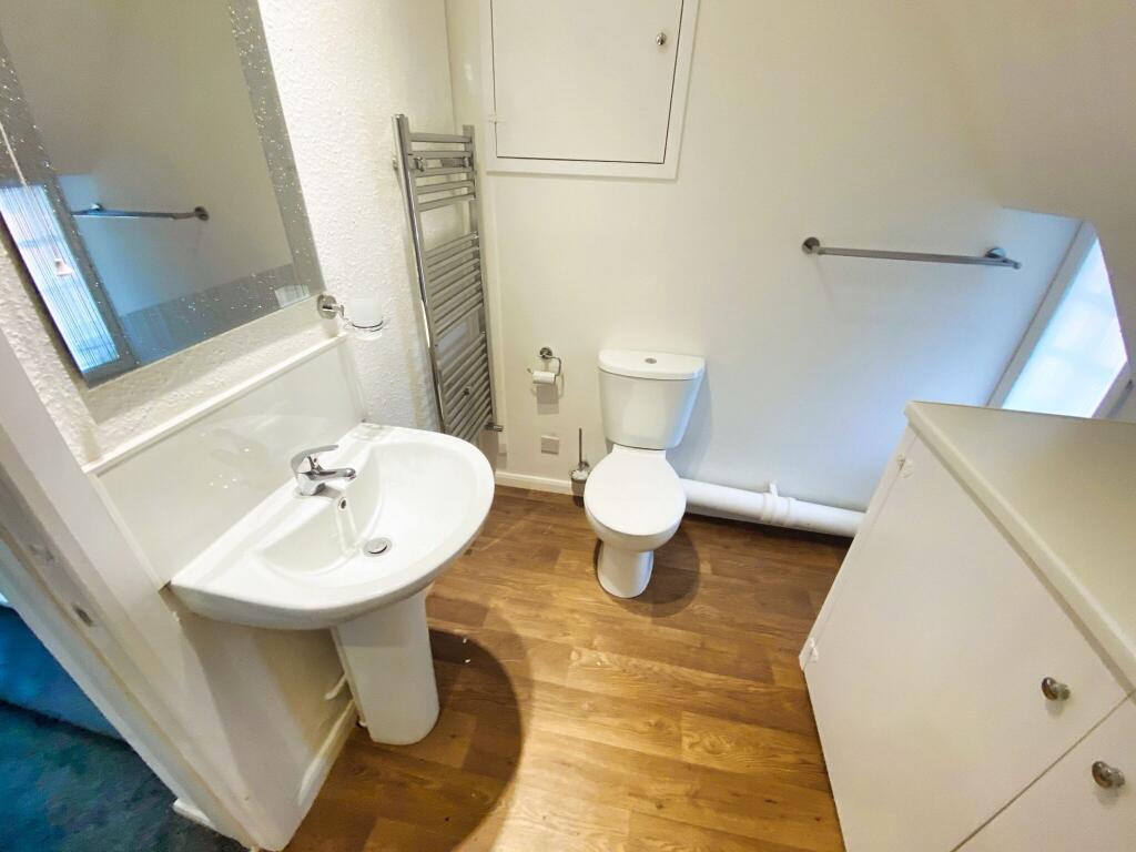 Bathroom/Utility Room