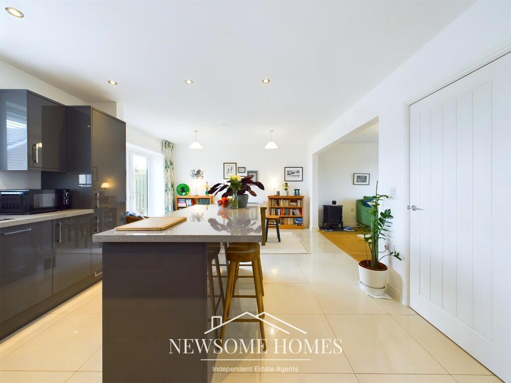 Kitchen/ Family Room