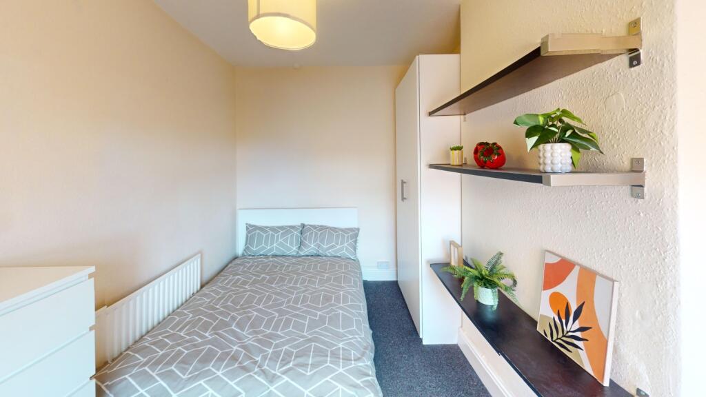 57-Leslie-Road-Bedroom 2