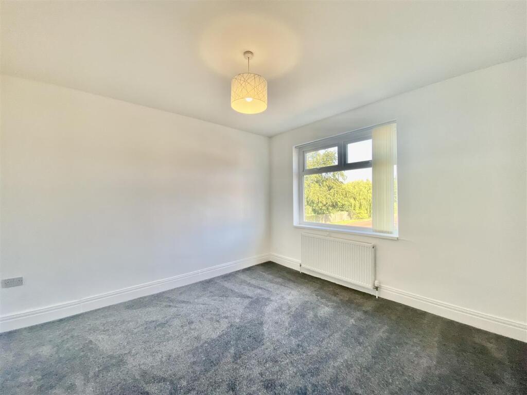 Master Bedroom 2.jpg