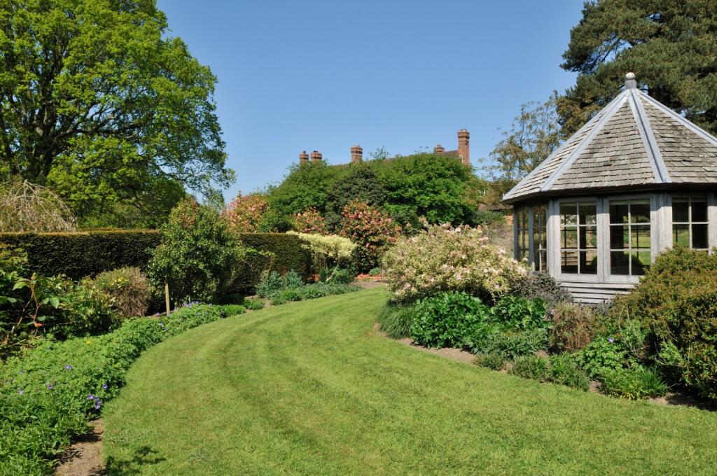 Summer House