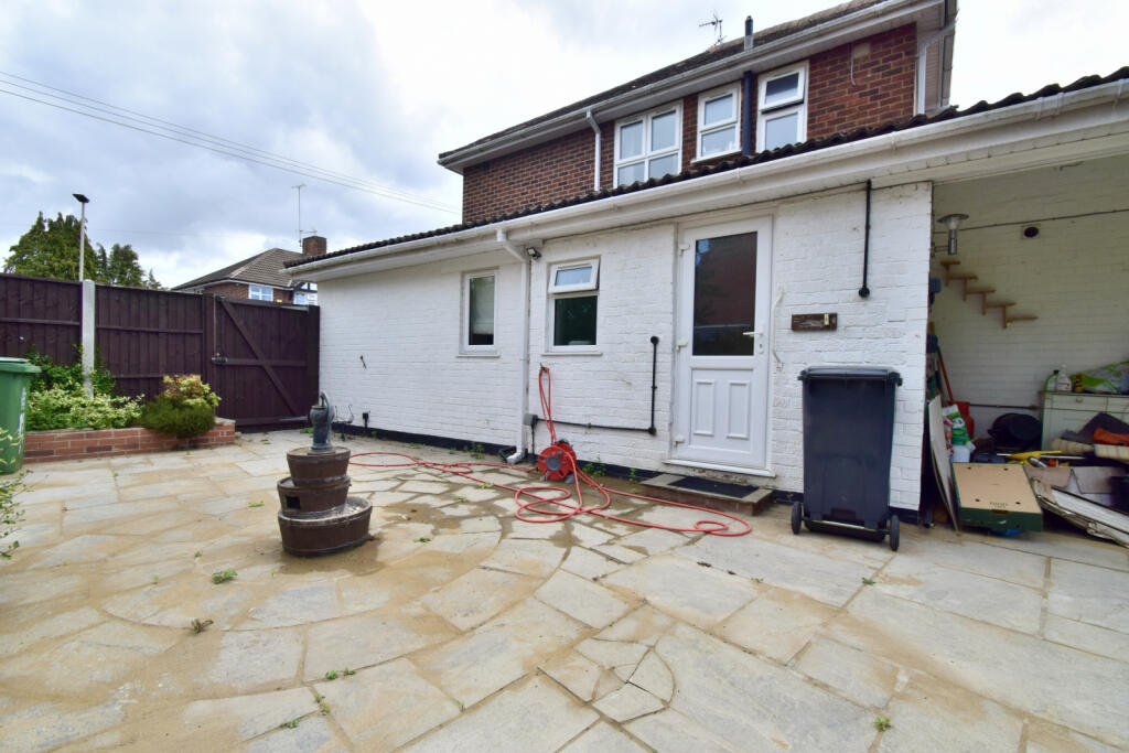 Peters Drive, Off Scraptoft Lane, Leicester, Leic