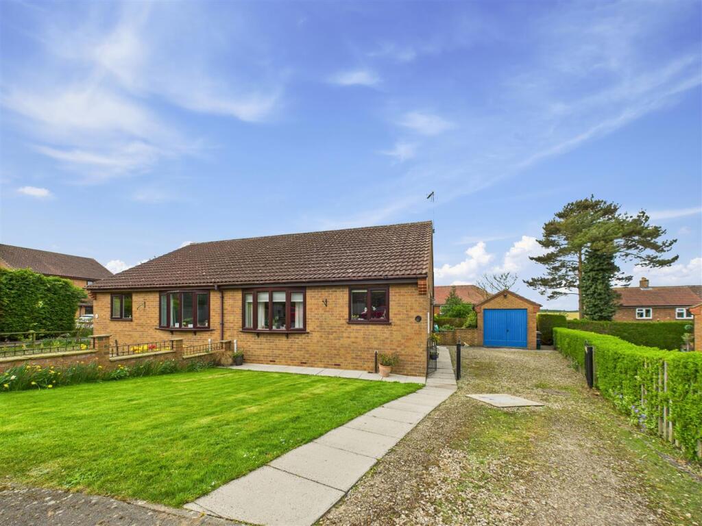 10 KIRKHAM VIEW