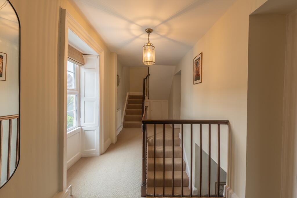 Avondale (12)