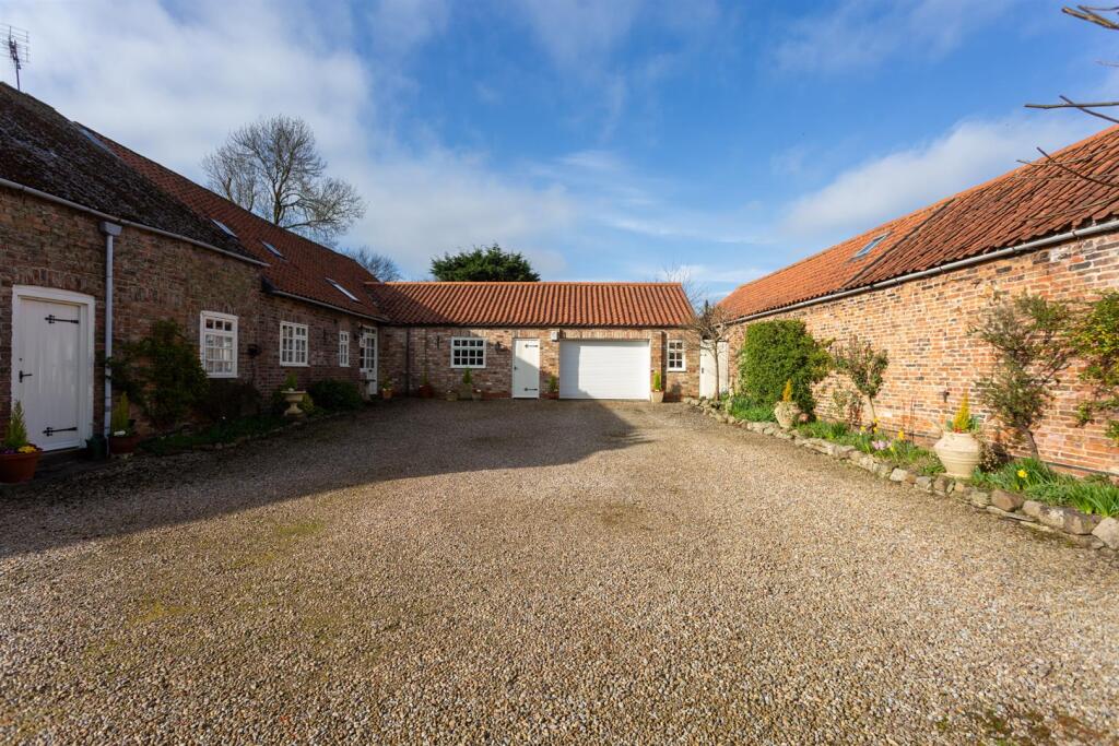 Parking &amp; Cottage