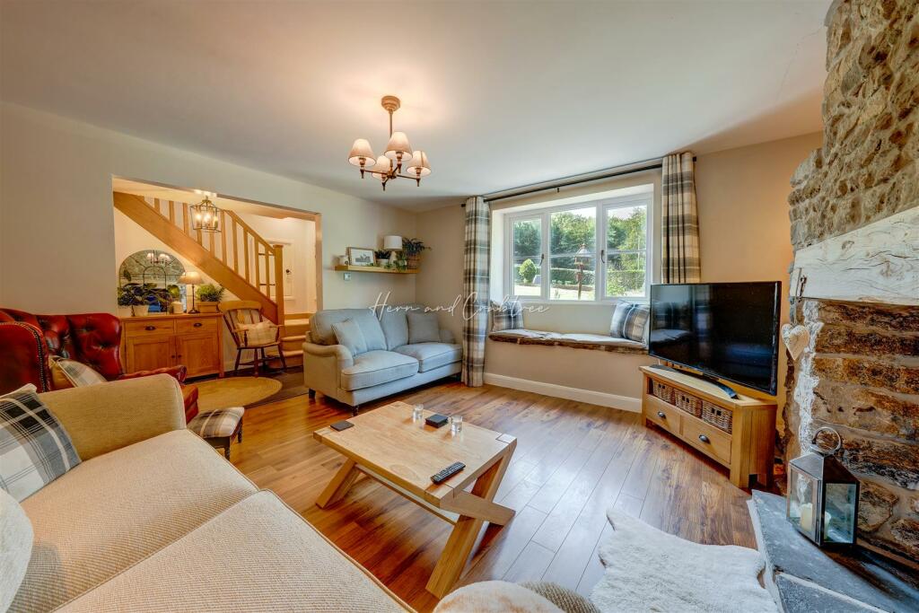 Rhiwbina Hill, Cardiff, HernCrabtree (4).jpg