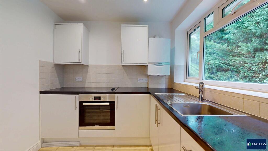 29-Fairfield-Close-London-N12-9ST-07292025_215453.
