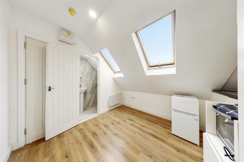 Bedroom.jpg