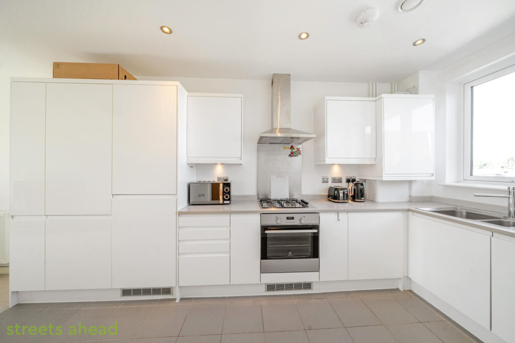 fd00d2b8-69ba-47f...