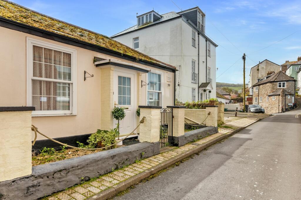 35 Clarence Street, Dartmouth - Front Elevation