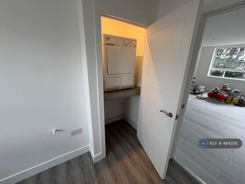 Washing Machine And Dryer Cupboard