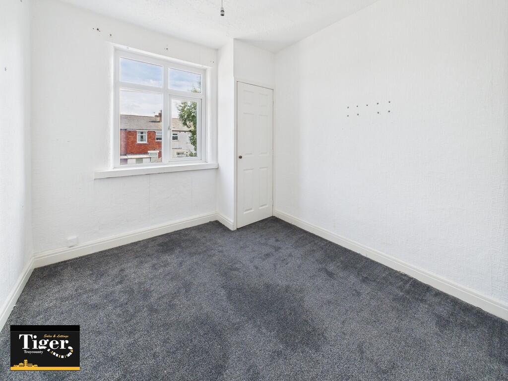 CAM02176G0-PR0669...