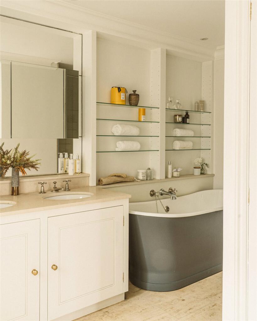 Principal Ensuite