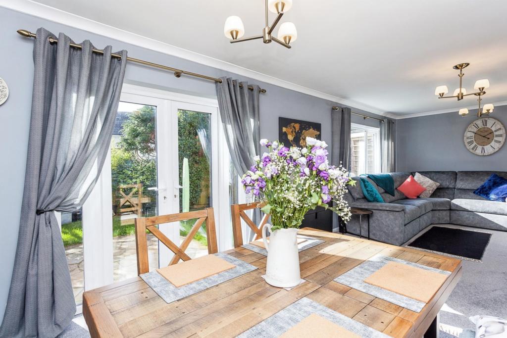 Living / Dining Room