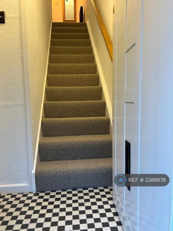 Front Hall / Stairs