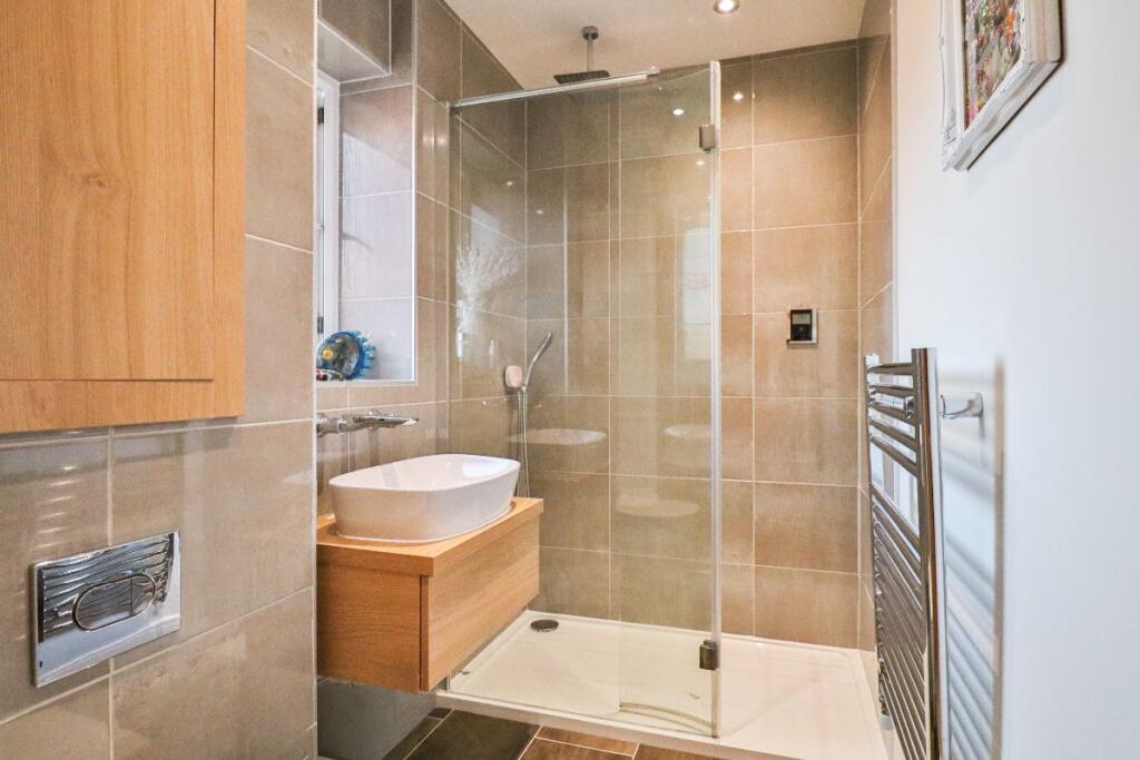 Ensuite