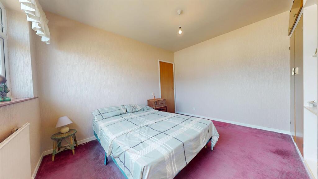 Stanley Avenue Bedroom