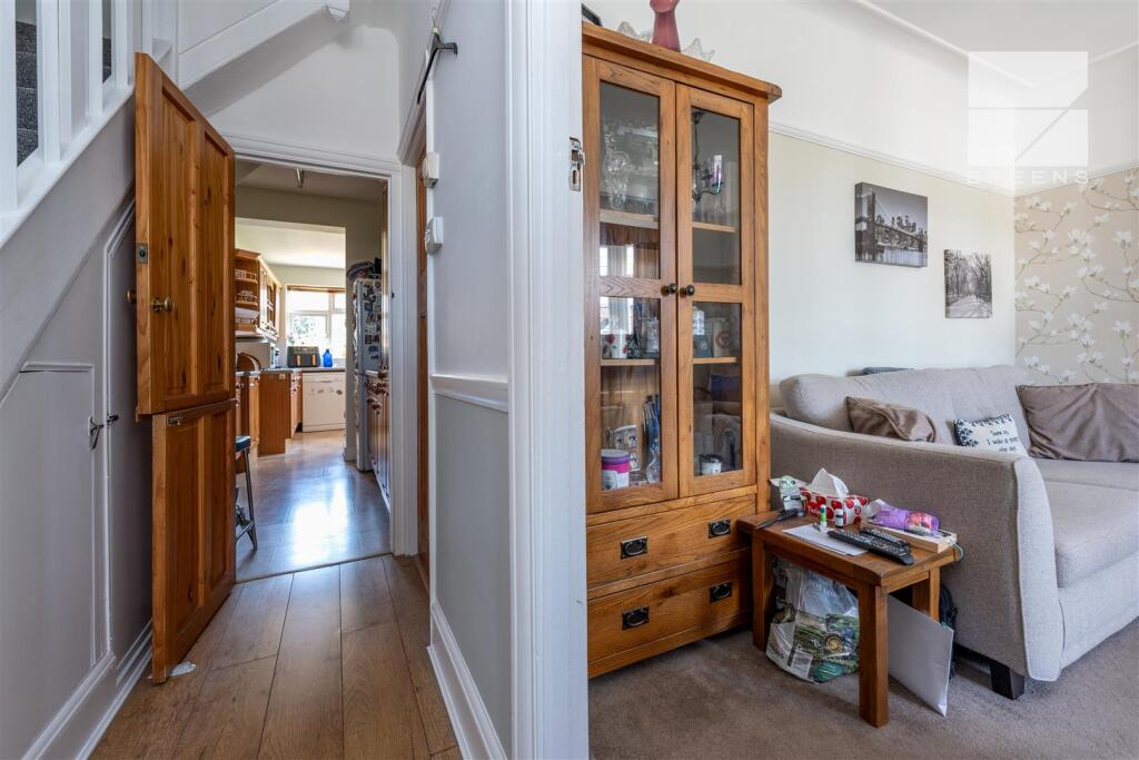 252 Hale End Road_0056.jpg