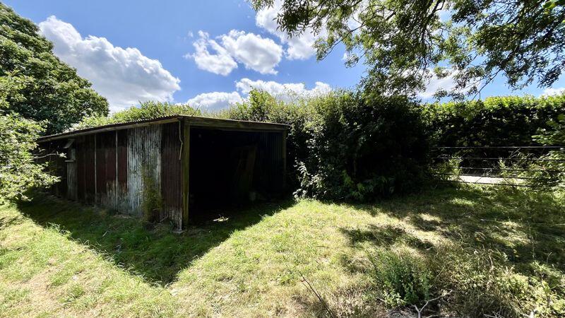 Outbuilding to Paddock