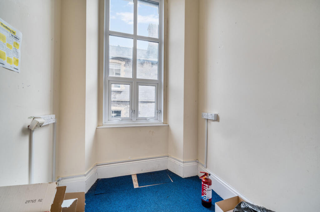 1374748-10-6908e0...