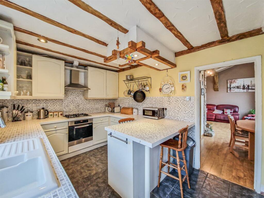 kitchen-breakfast room