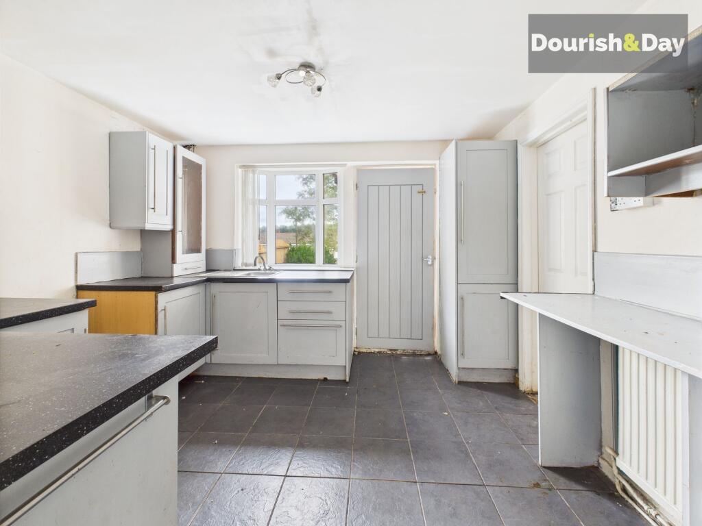Fitted Kitchen