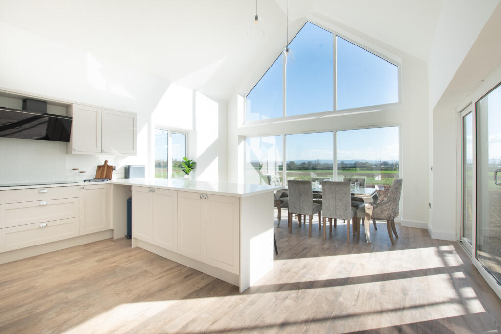 showhomekitchendiner1