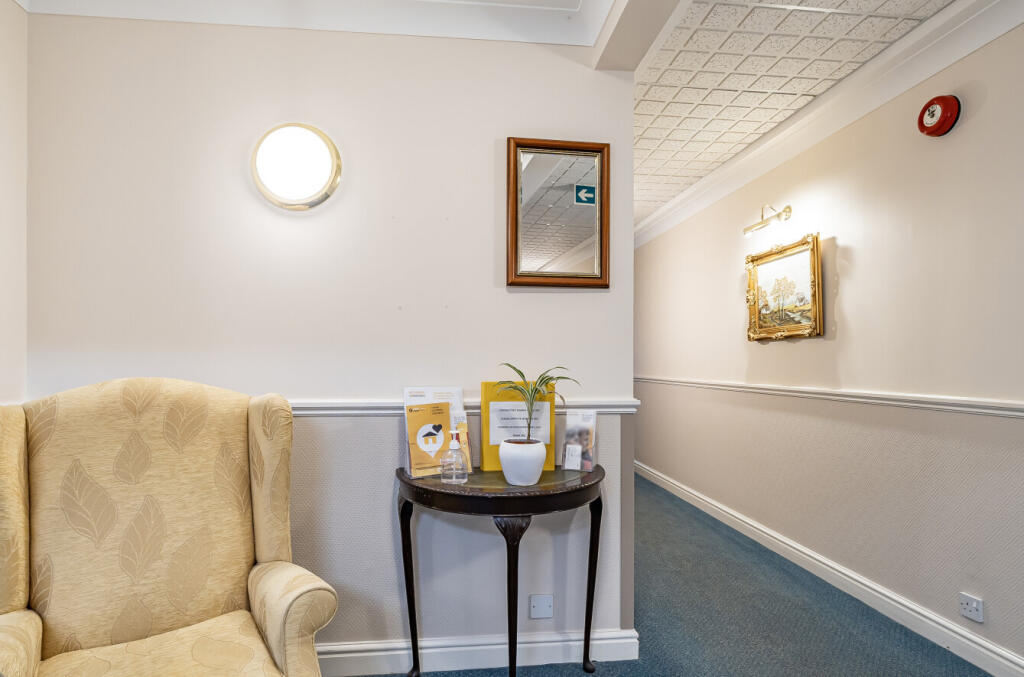 1329530-12-6888e6...