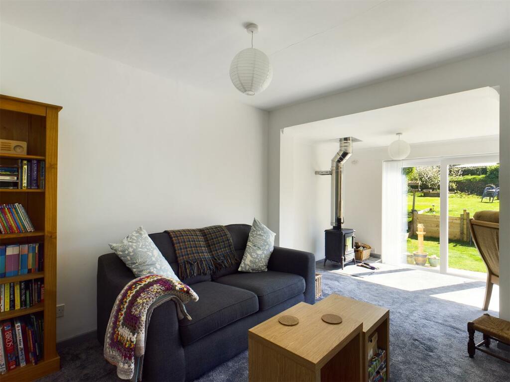 Sitting Room.jpg